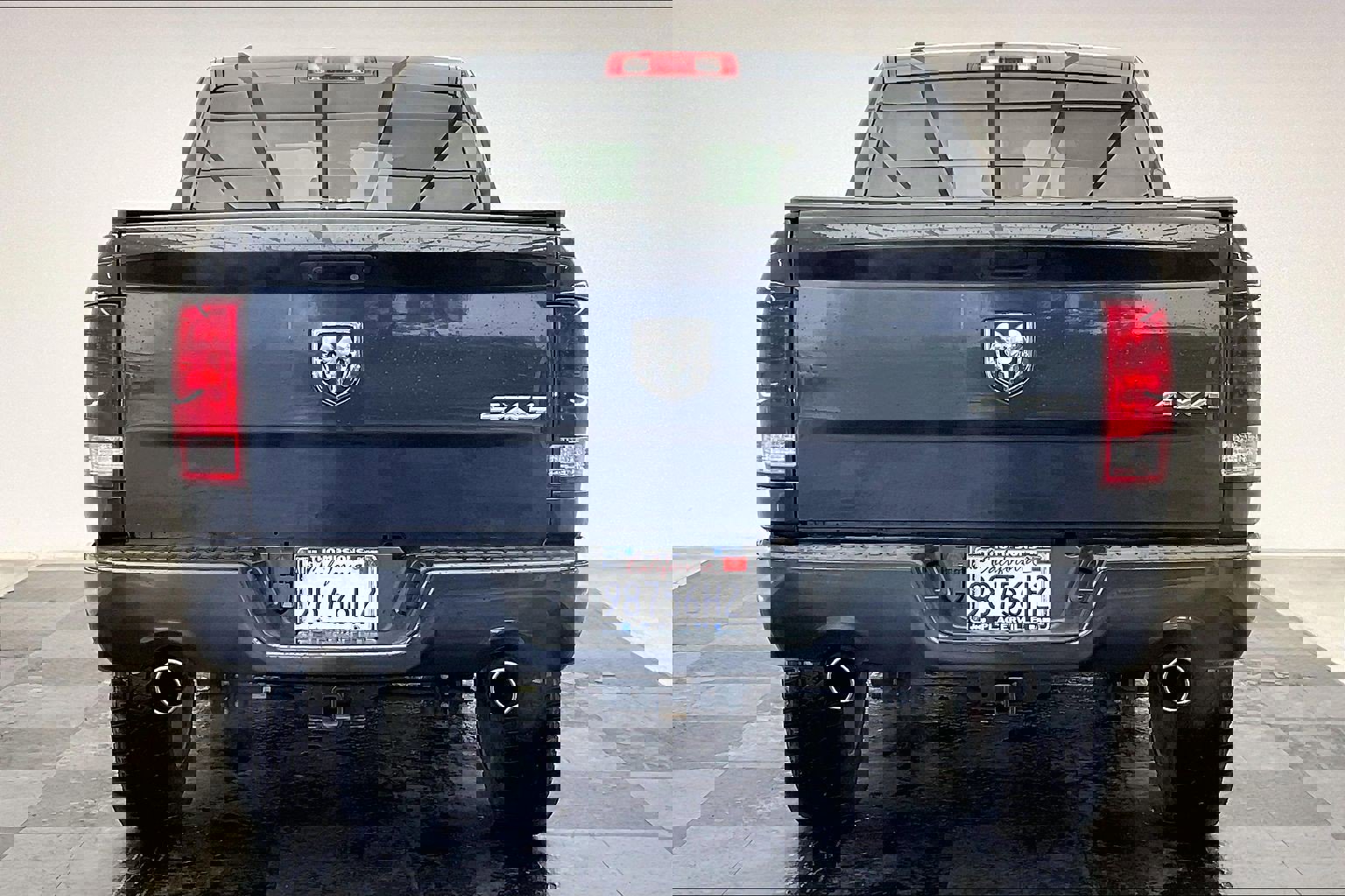 Used 2017 RAM 1500 Express w/ Express Value Package image 3