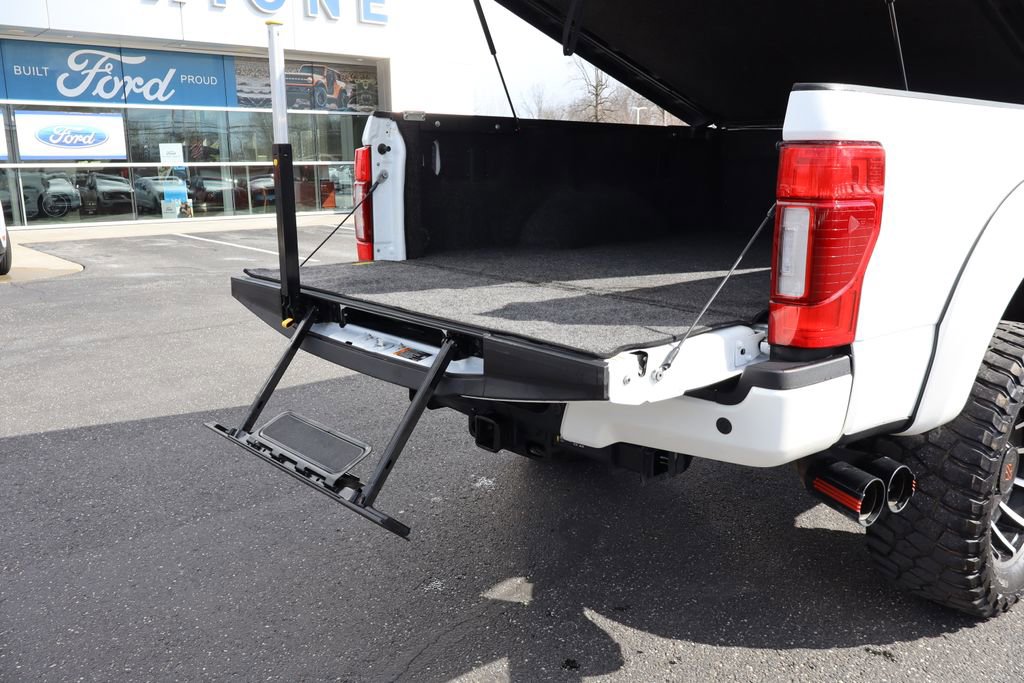 Used 2022 Ford F250 Lariat w/ Lariat Ultimate Package AWD/4WD image 19
