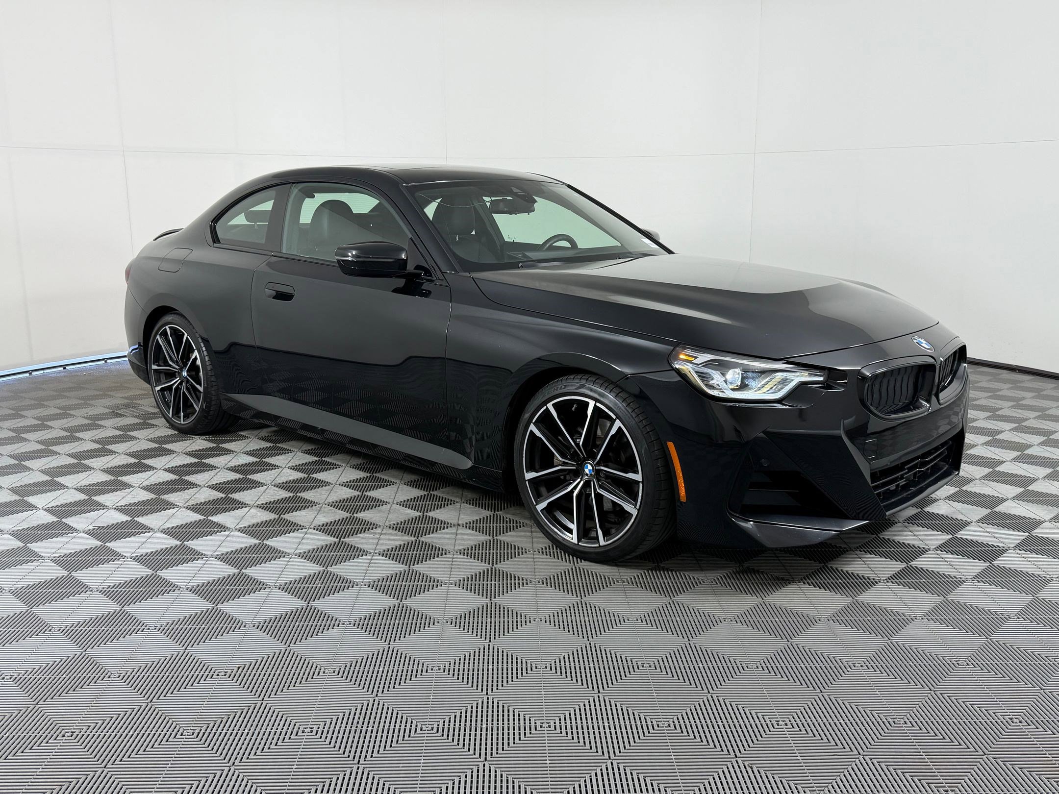 Used 2023 BMW 230i 230i w/ M Sport Package image 7