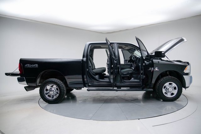 Used 2018 RAM 2500 Tradesman w/ Chrome Appearance Group image 13