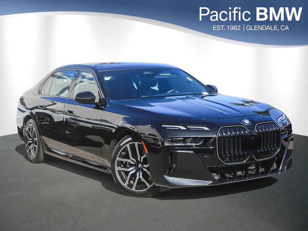 Used 2024 BMW 760i xDrive w/ Premium Package 2 AWD/4WD image 1
