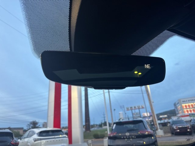 Used 2021 Volkswagen Atlas Cross Sport SEL image 29