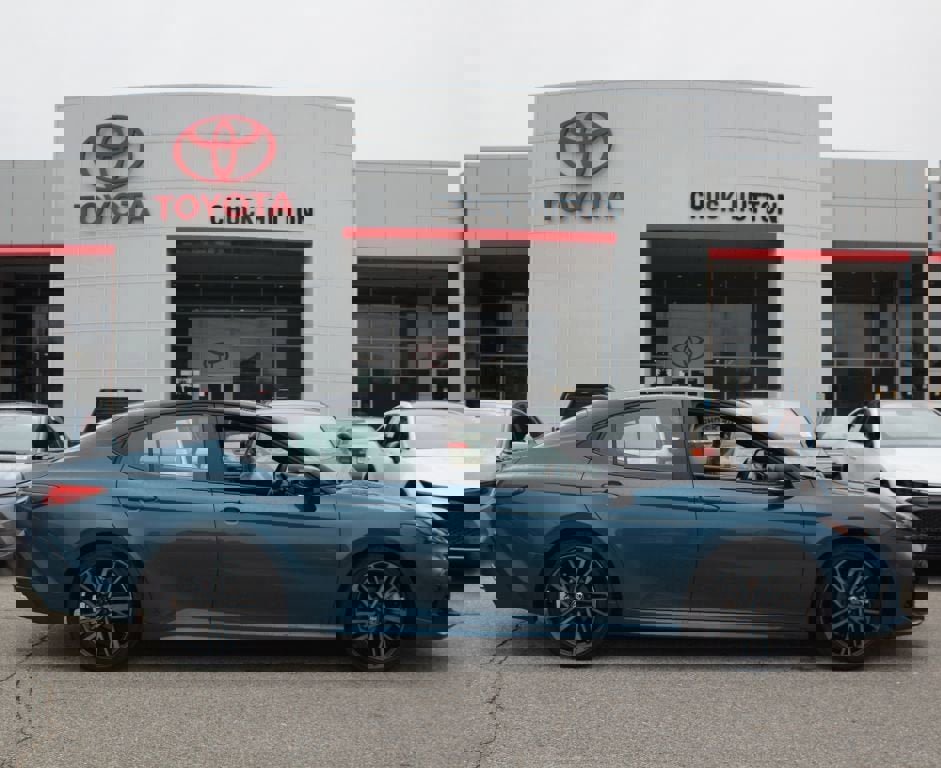 Certified 2025 Toyota Camry XSE image 1