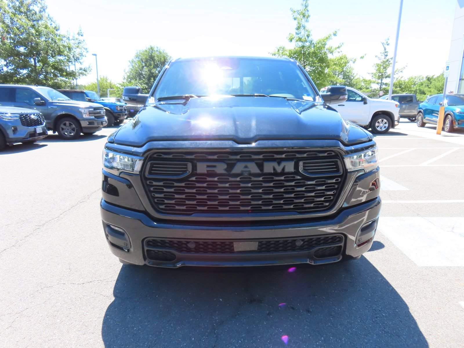 Used 2025 RAM 1500 Big Horn AWD/4WD image 2