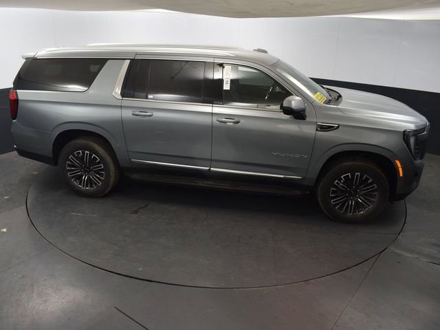Used 2025 GMC Yukon XL Elevation image 41