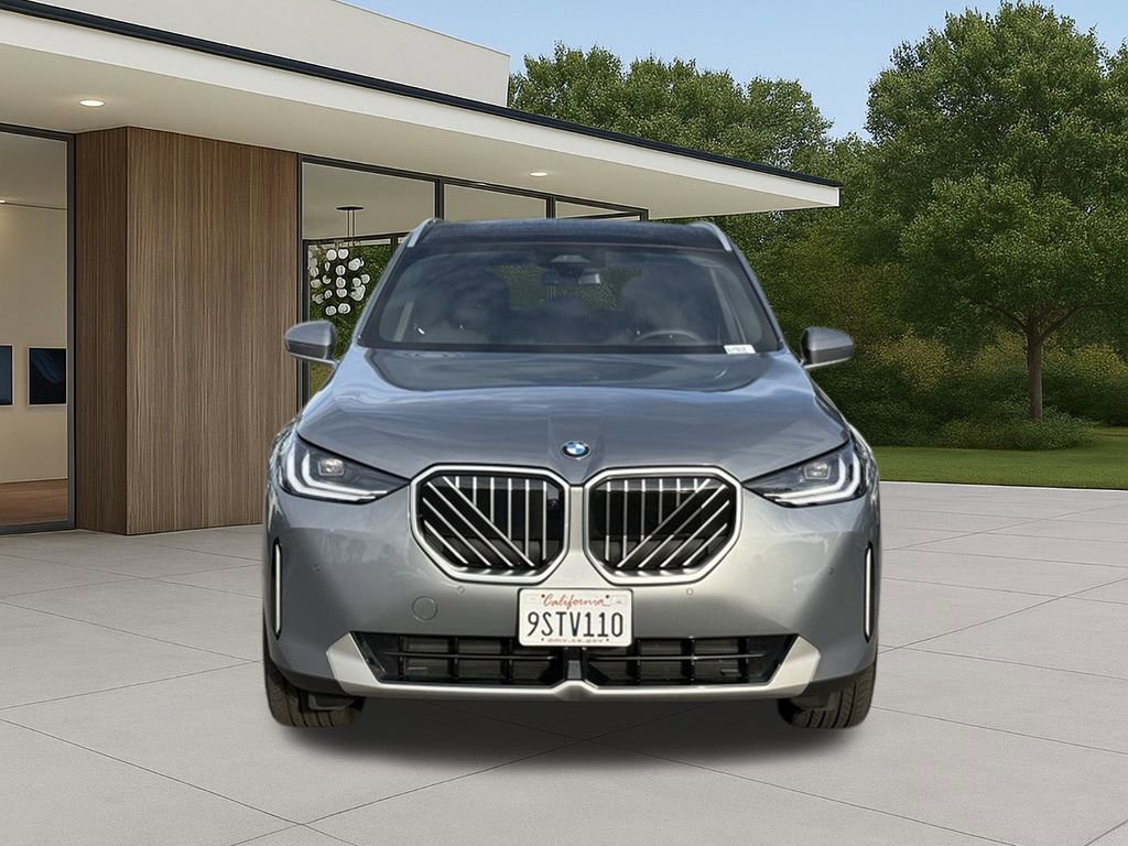Used 2025 BMW X3 xDrive30i w/ Premium Package image 4