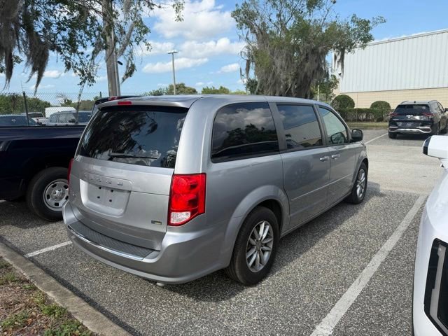 Used 2016 Dodge Grand Caravan SE FWD image 6