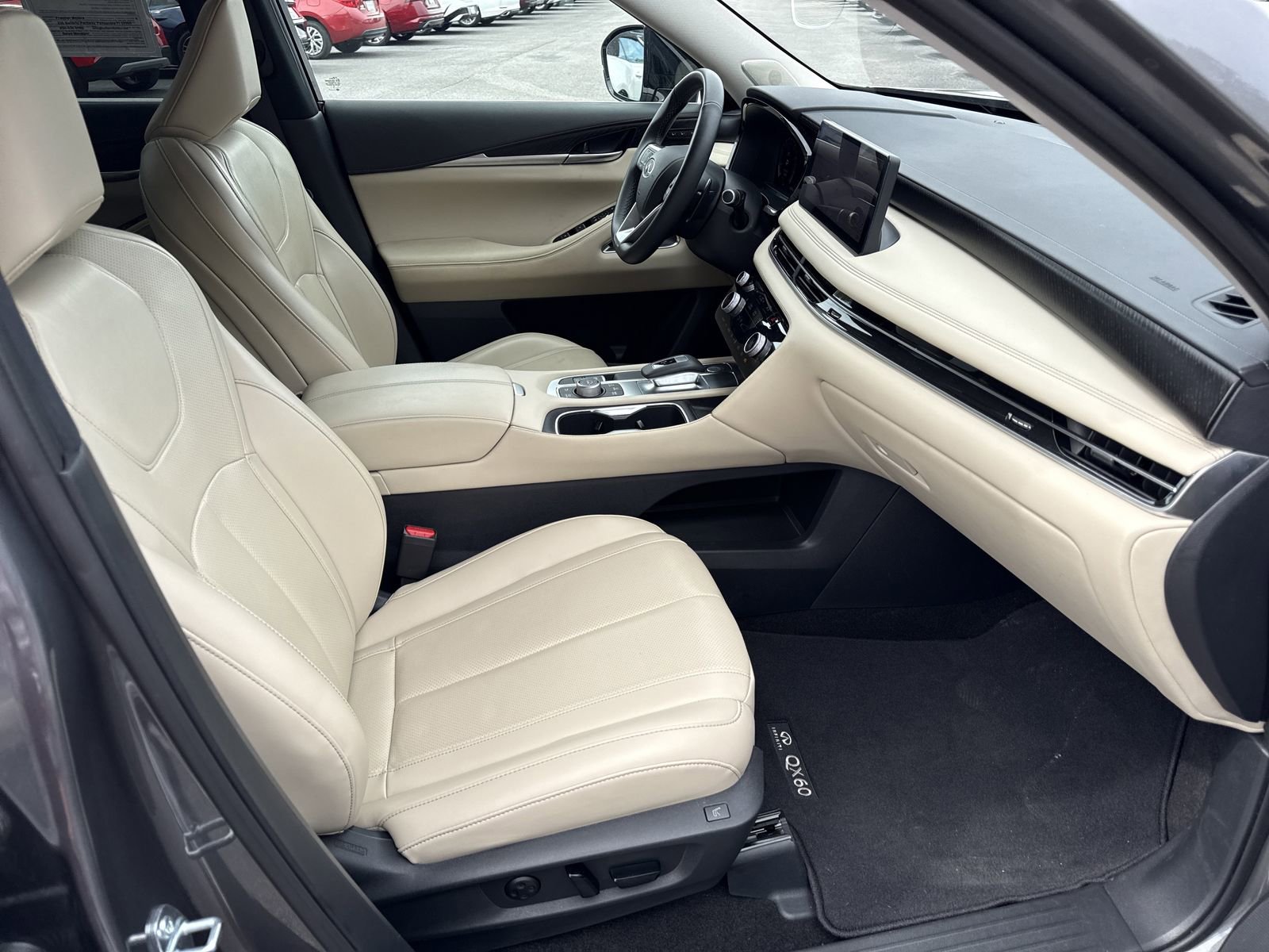 Used 2025 INFINITI QX60 Sensory image 39