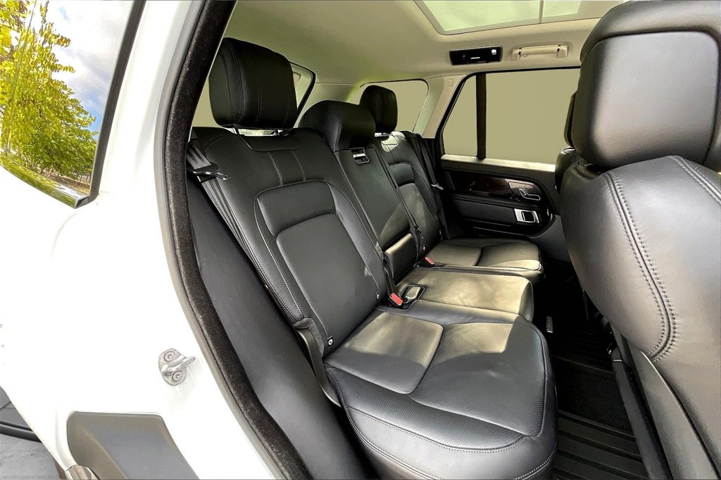 Used 2022 Land Rover Range Rover P525 Westminster Edition image 27