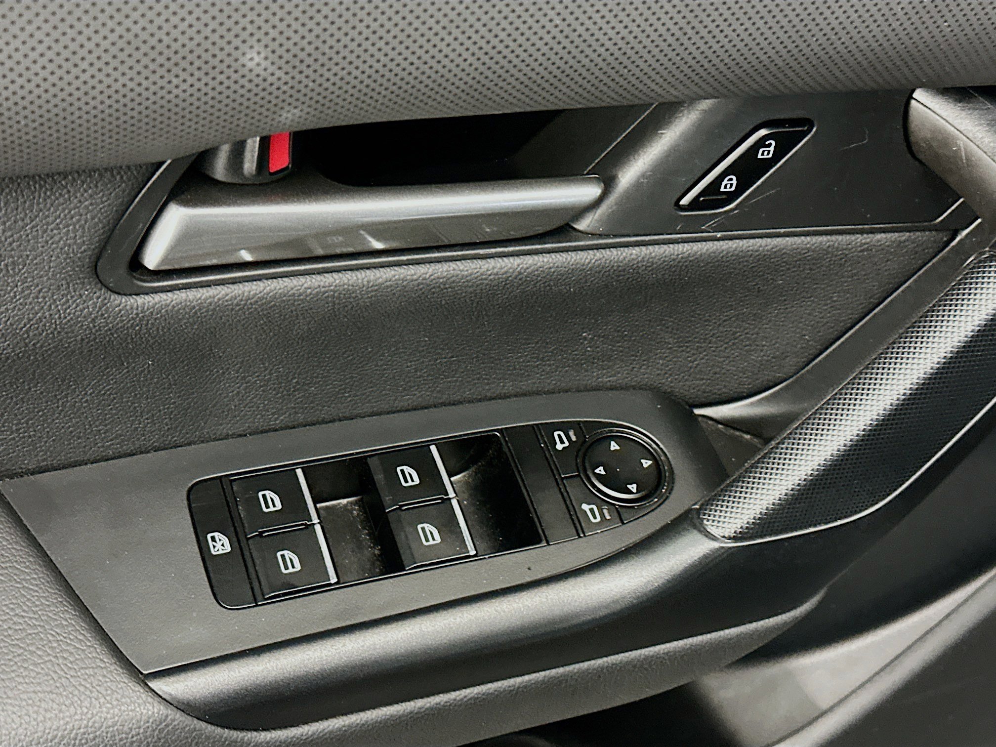 Used 2025 MAZDA CX-50 AWD 2.5 S w/ Preferred Package image 15