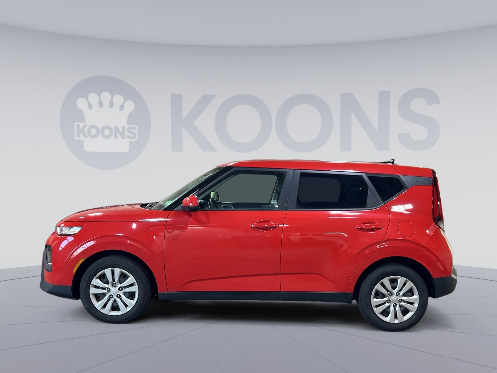 Used 2021 Kia Soul LX image 2