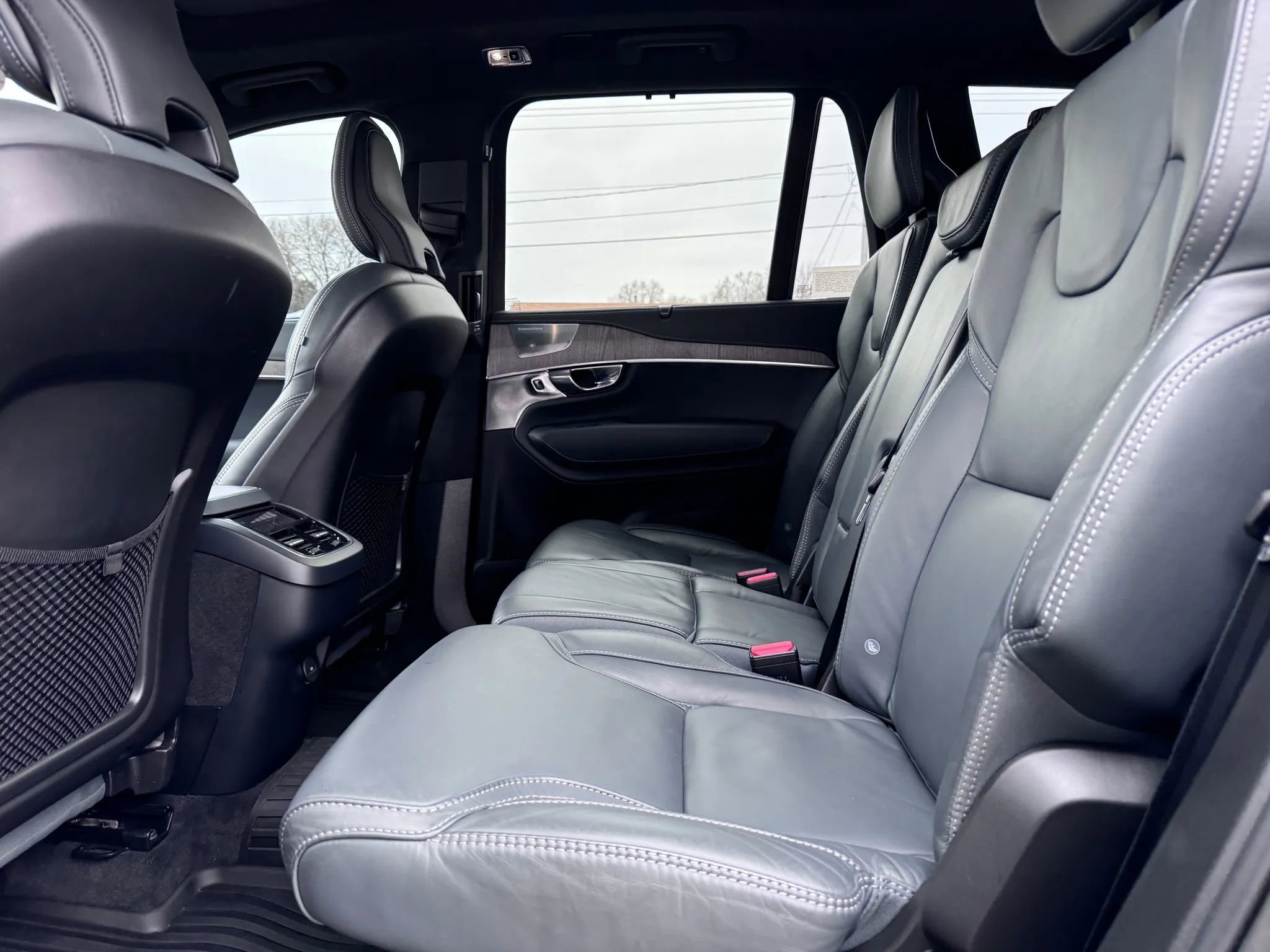 Used 2022 Volvo XC90 T6 Inscription w/ Lounge Package image 20