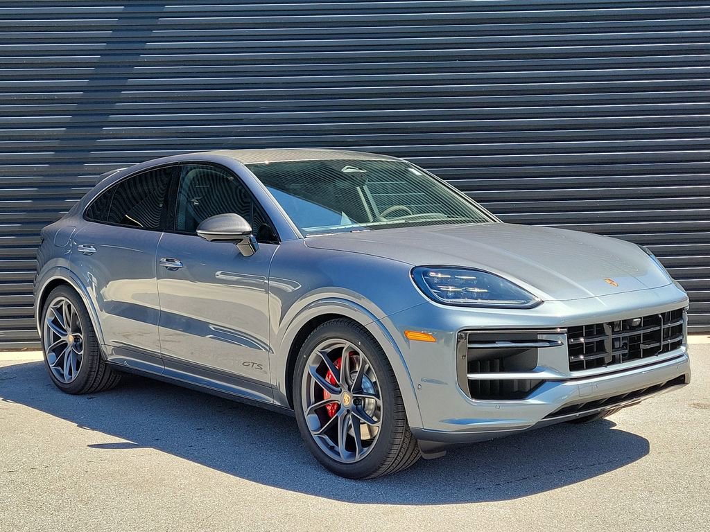 New 2026 Porsche Cayenne GTS image 9