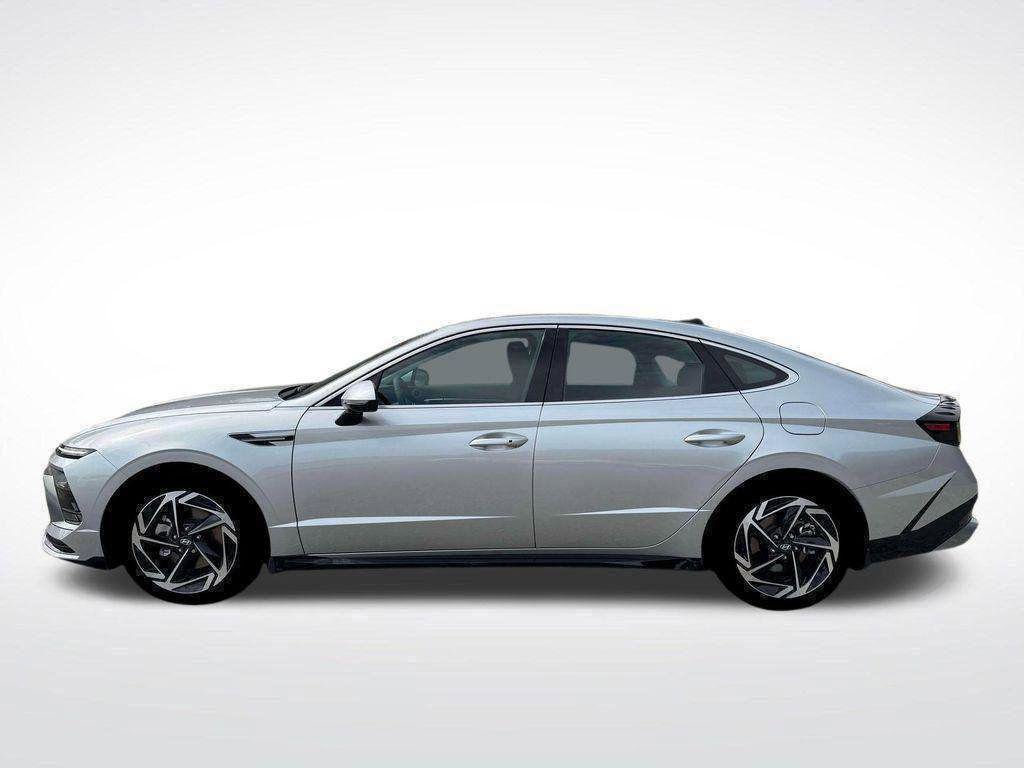 New 2026 Hyundai Sonata SEL AWD/4WD image 3