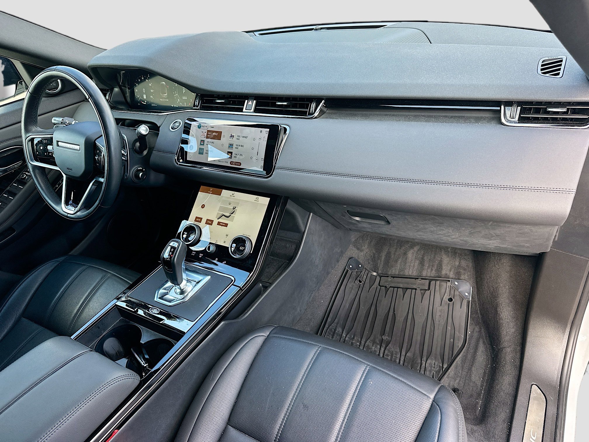 Used 2022 Land Rover Range Rover Evoque R-Dynamic SE image 34