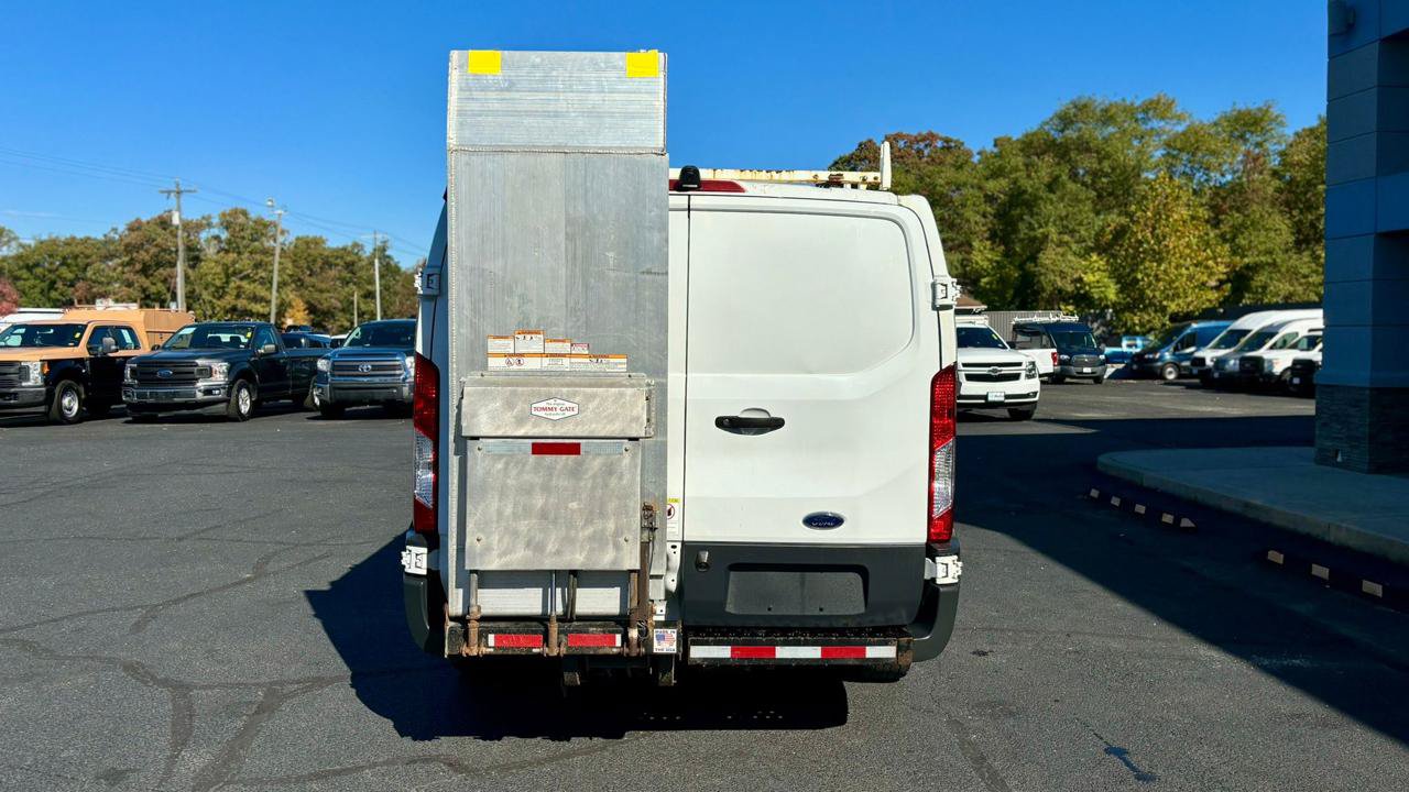 Used 2018 Ford Transit 250 130 Low Roof RWD image 6