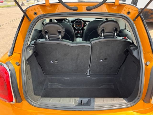 Used 2017 MINI Cooper 2-Door Hardtop FWD image 21