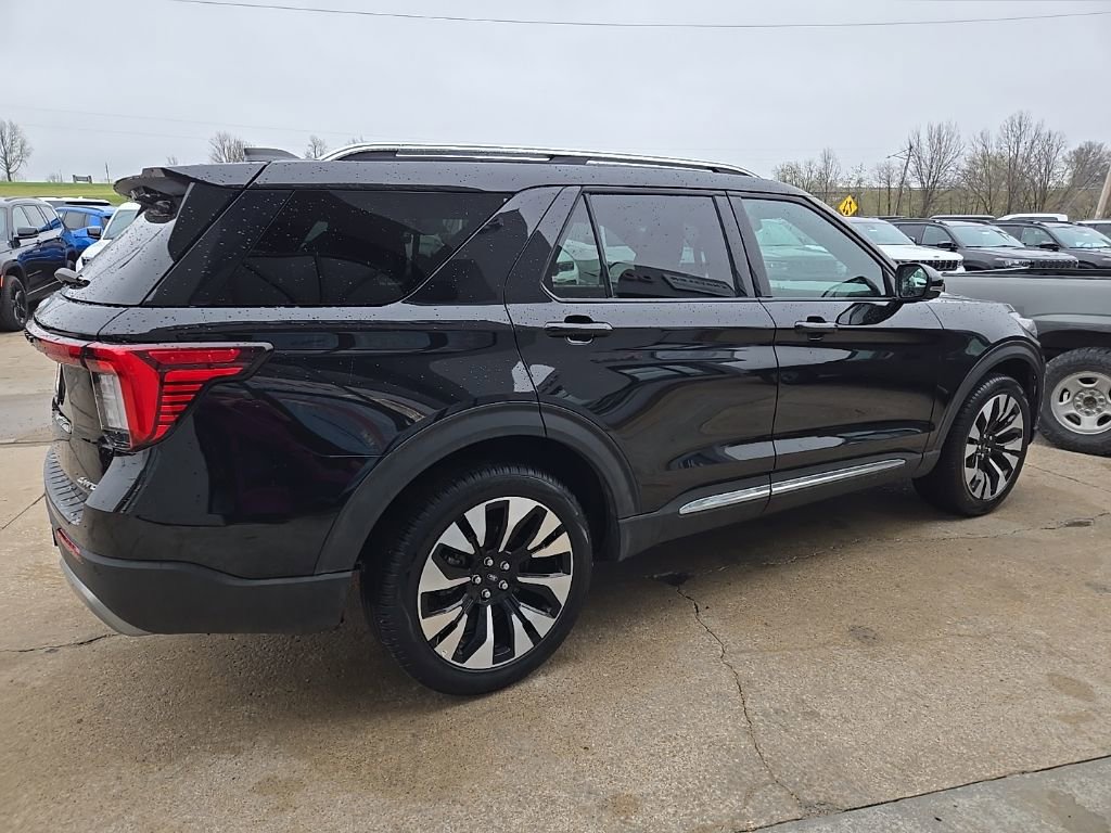 Used 2025 Ford Explorer Platinum w/ LUX Leather Package AWD/4WD image 12