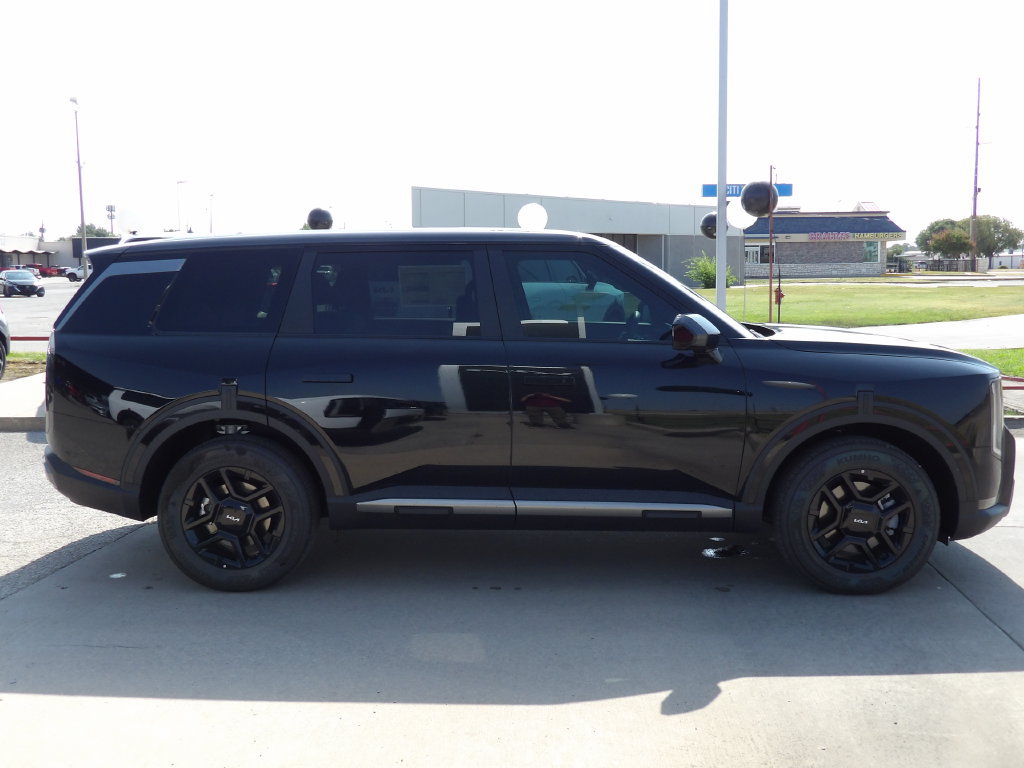 New 2027 Kia Telluride LX w/ Towing Package FWD image 5