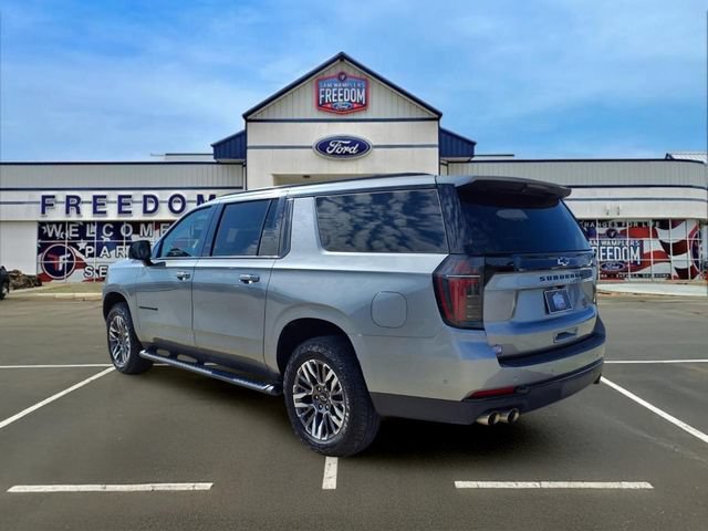 Used 2025 Chevrolet Suburban Z71 AWD/4WD image 5