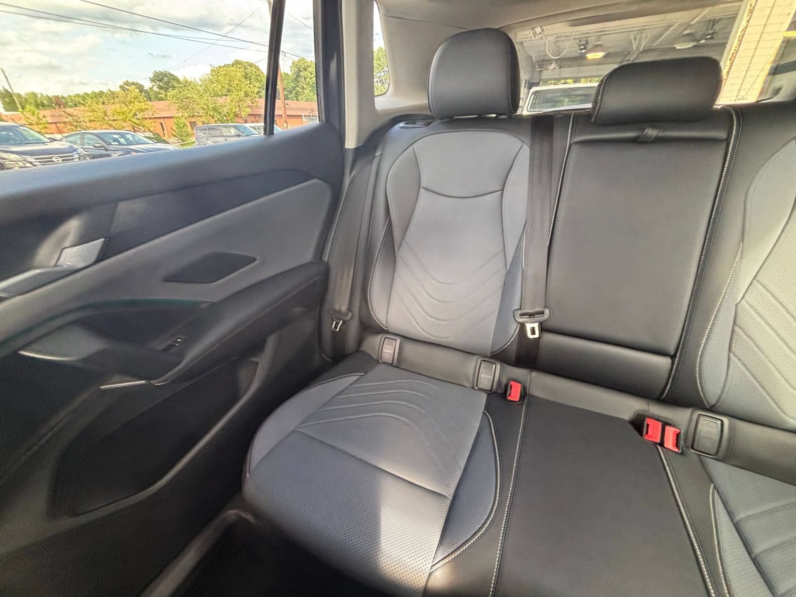 Used 2026 Volkswagen Tiguan SE AWD/4WD image 40