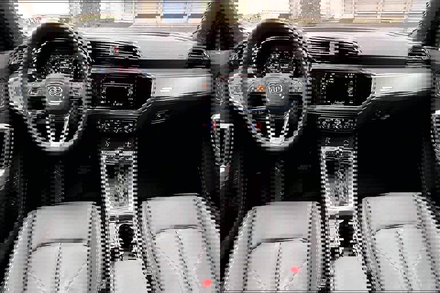 Used 2025 Audi Q3 2.0T Premium Plus image 18