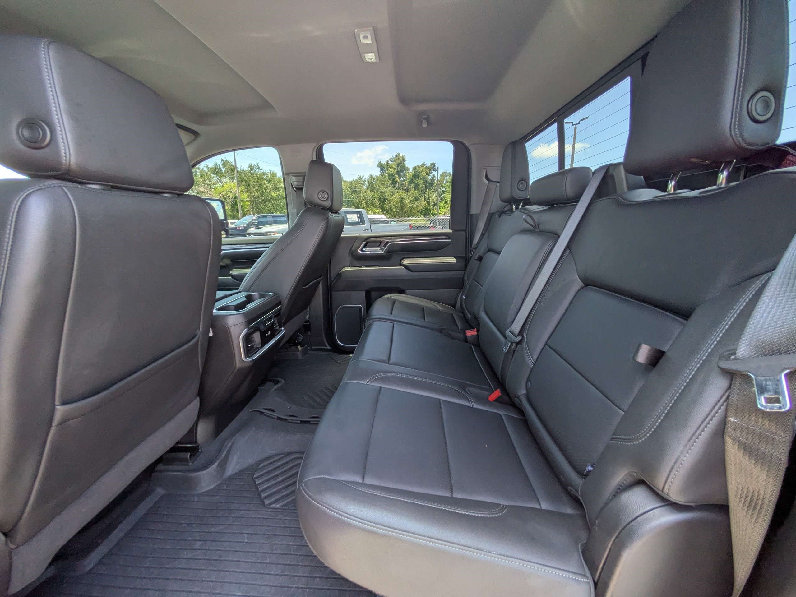 Used 2024 Chevrolet Silverado 2500 LTZ w/ LTZ Premium Package AWD/4WD image 13