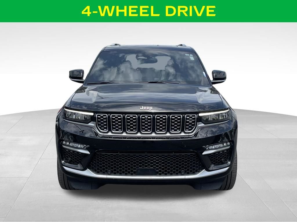Used 2022 Jeep Grand Cherokee Summit w/ Luxury Tech Group V AWD/4WD image 3