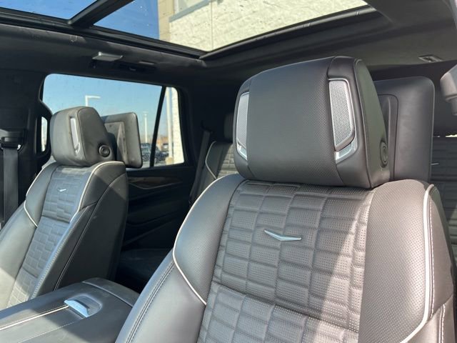 Used 2024 Cadillac Escalade Sport Platinum w/ LPO, ONYX Package image 15