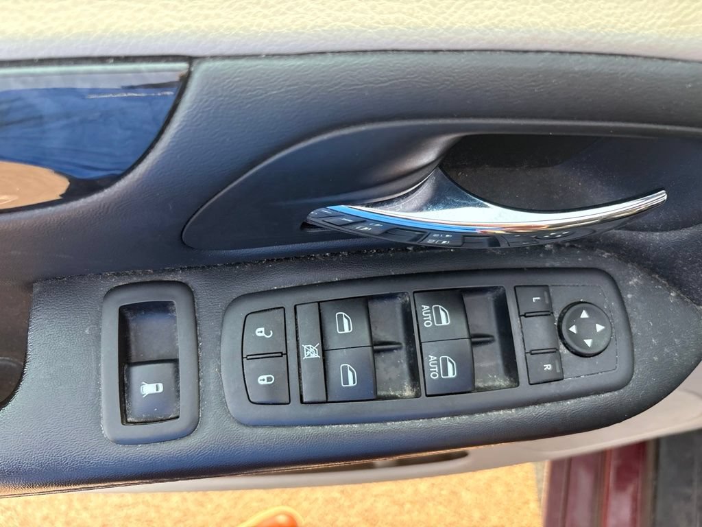 Used 2017 Dodge Grand Caravan SE w/ Power Window Group FWD image 12