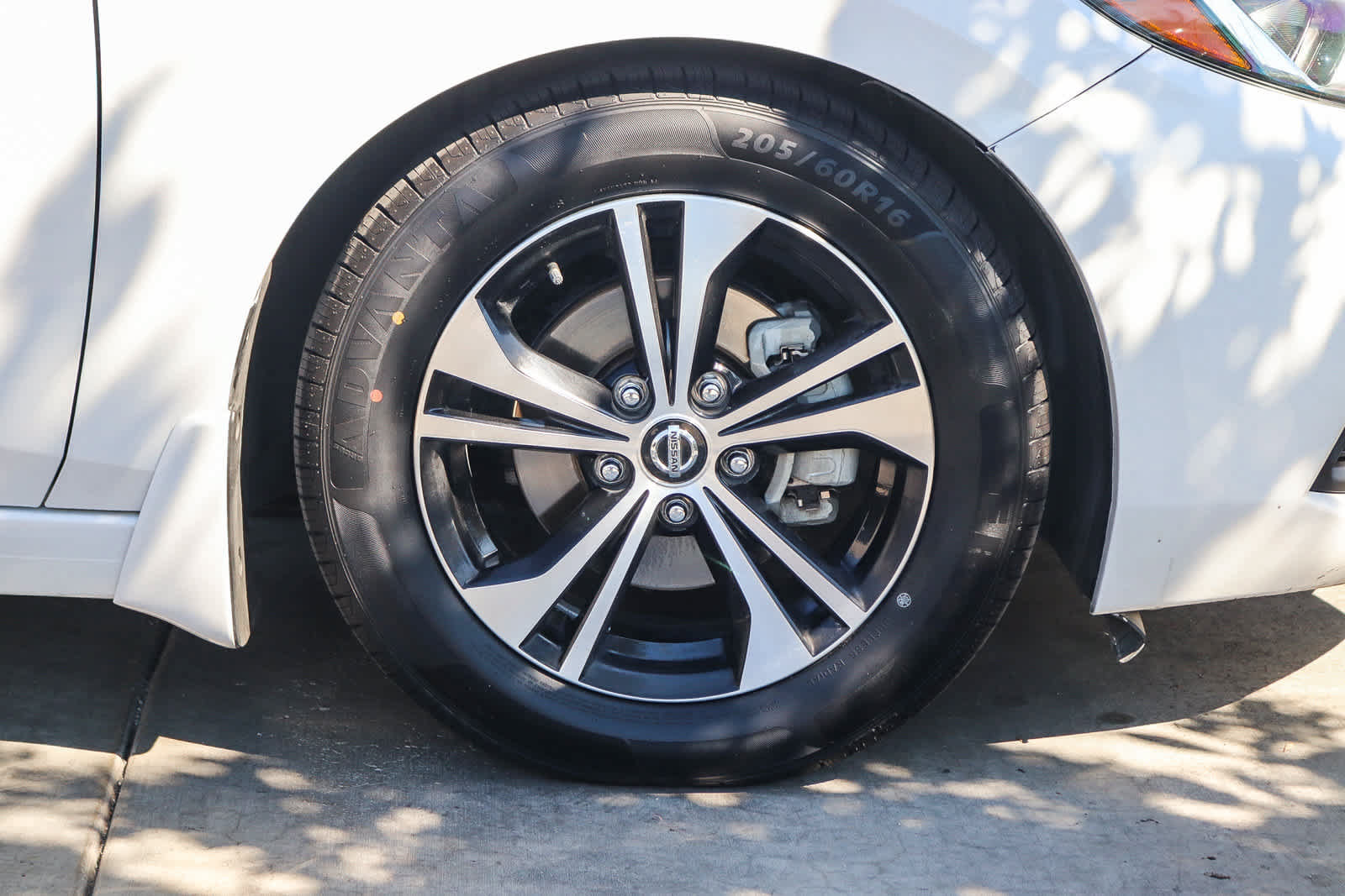 Used 2020 Nissan Sentra SV FWD image 9