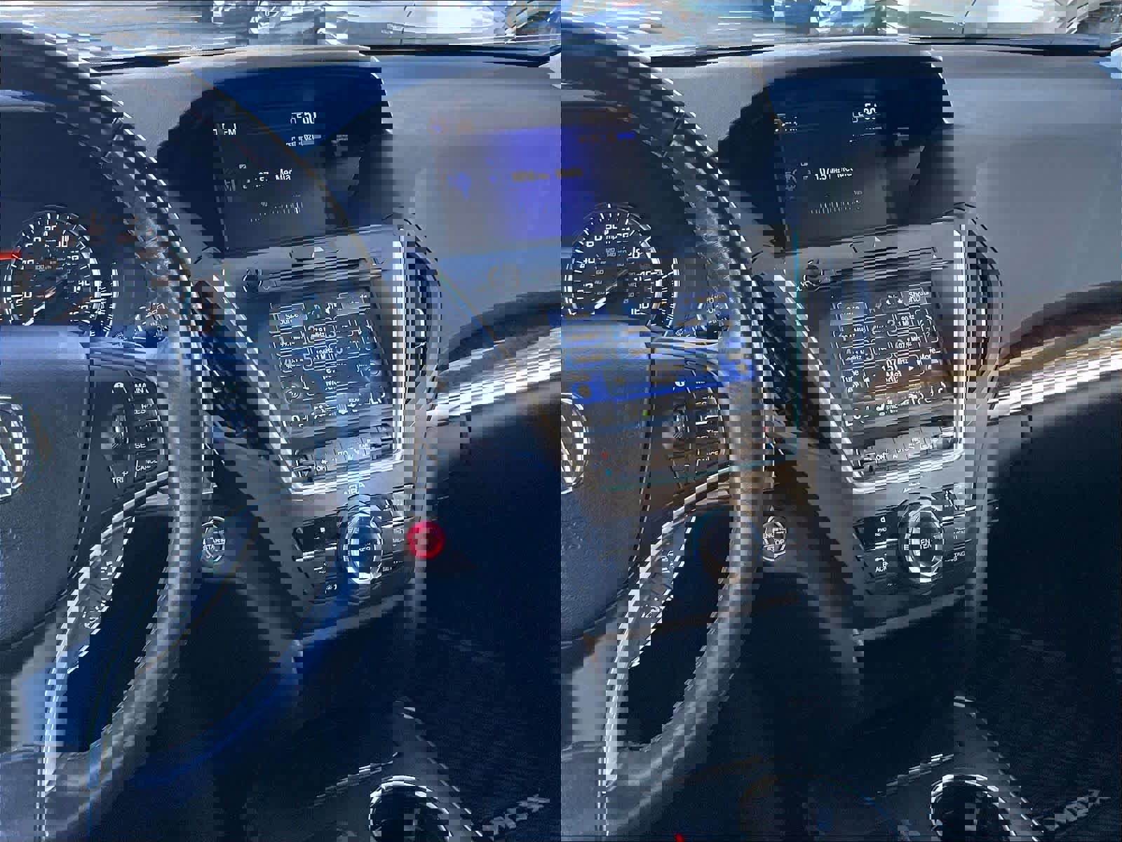 Used 2017 Acura MDX SH-AWD image 9