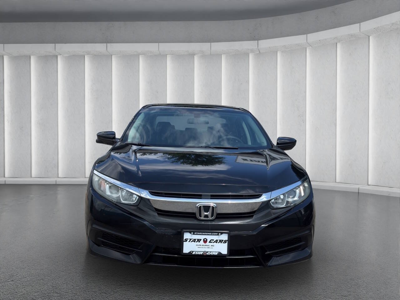 Used 2018 Honda Civic EX image 8