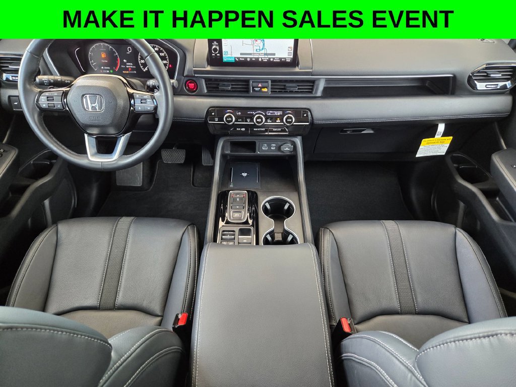 Used 2025 Honda Pilot Touring image 16