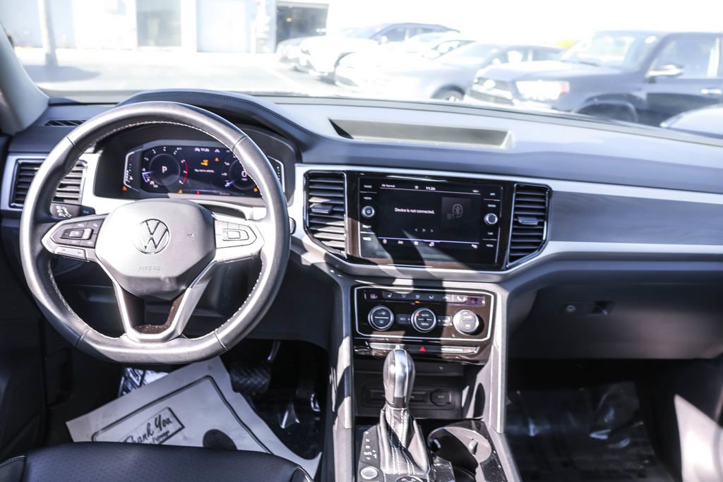 Certified 2022 Volkswagen Atlas SE image 28