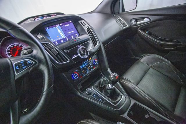 Used 2017 Ford Focus ST w/ Equipment Group 402A image 50