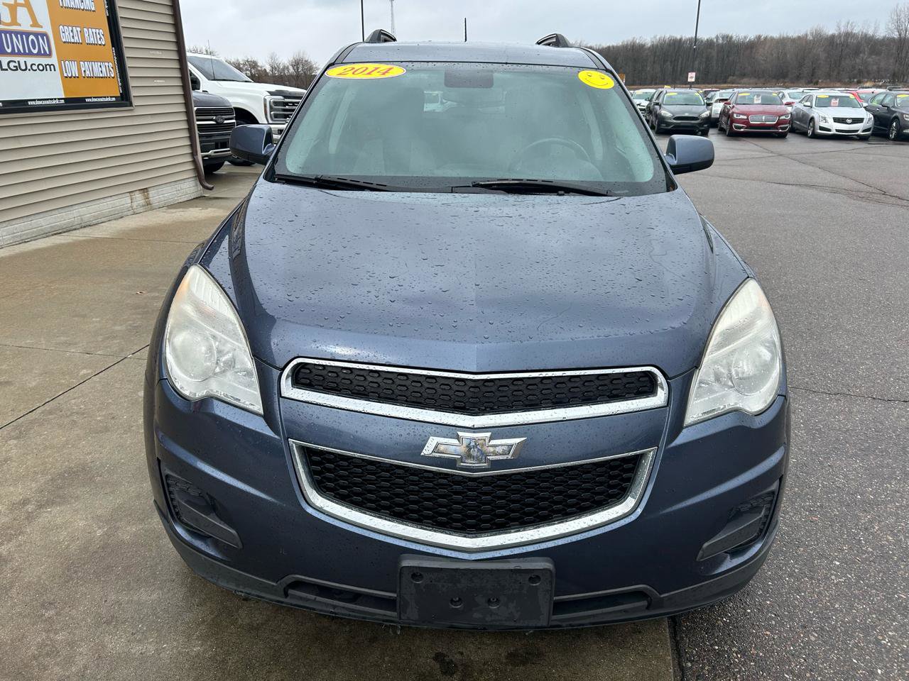 Used 2014 Chevrolet Equinox LT w/ Driver Convenience Package image 2