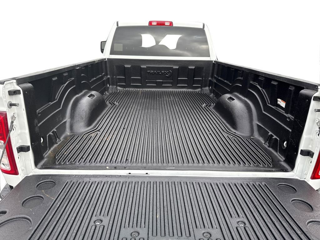 Used 2024 RAM 3500 Big Horn AWD/4WD image 13