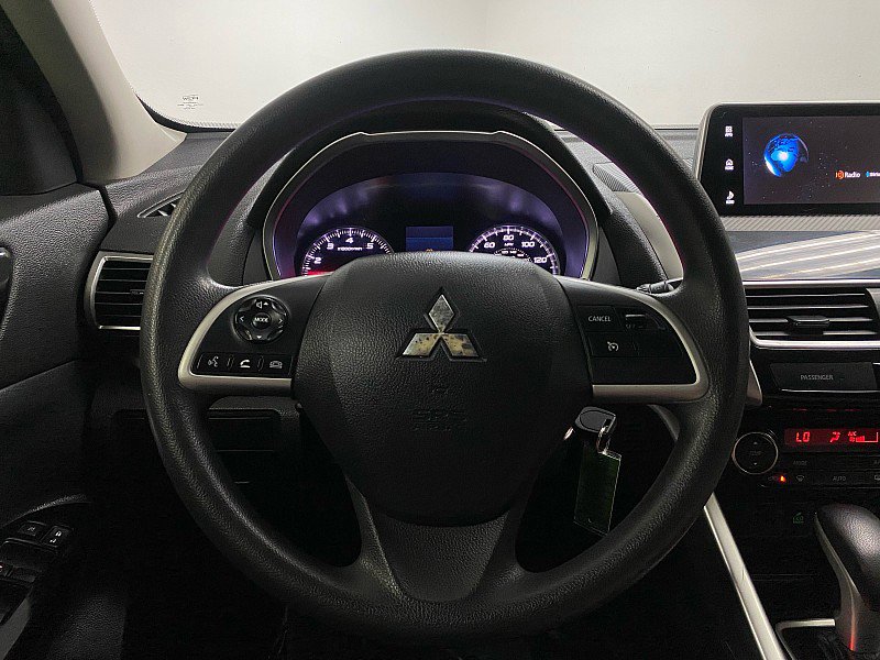 Used 2020 Mitsubishi Eclipse Cross LE image 16
