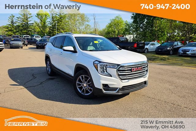 Used 2023 GMC Terrain SLT FWD image 1
