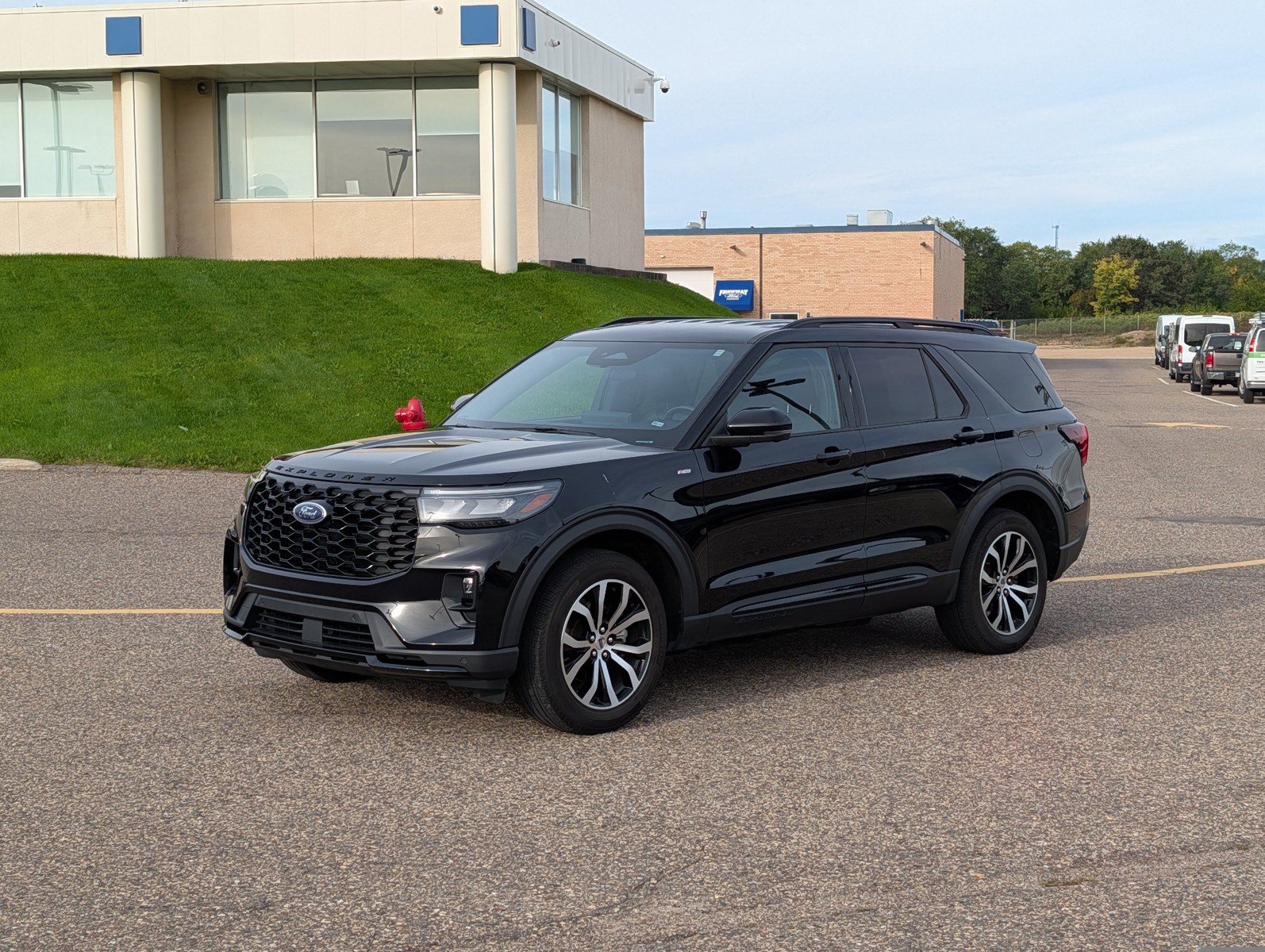 Used 2025 Ford Explorer ST-Line