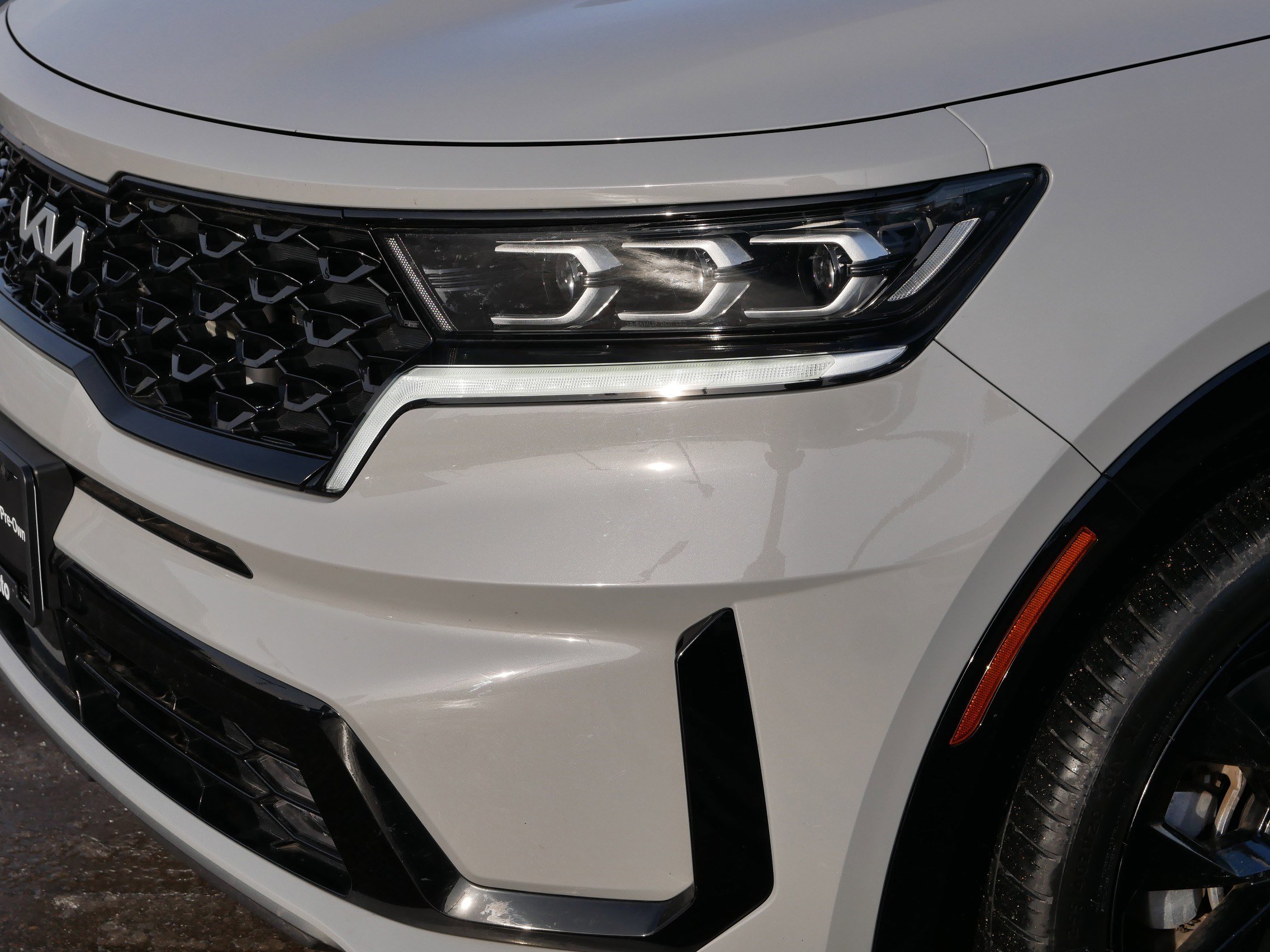 Certified 2022 Kia Sorento SX image 16