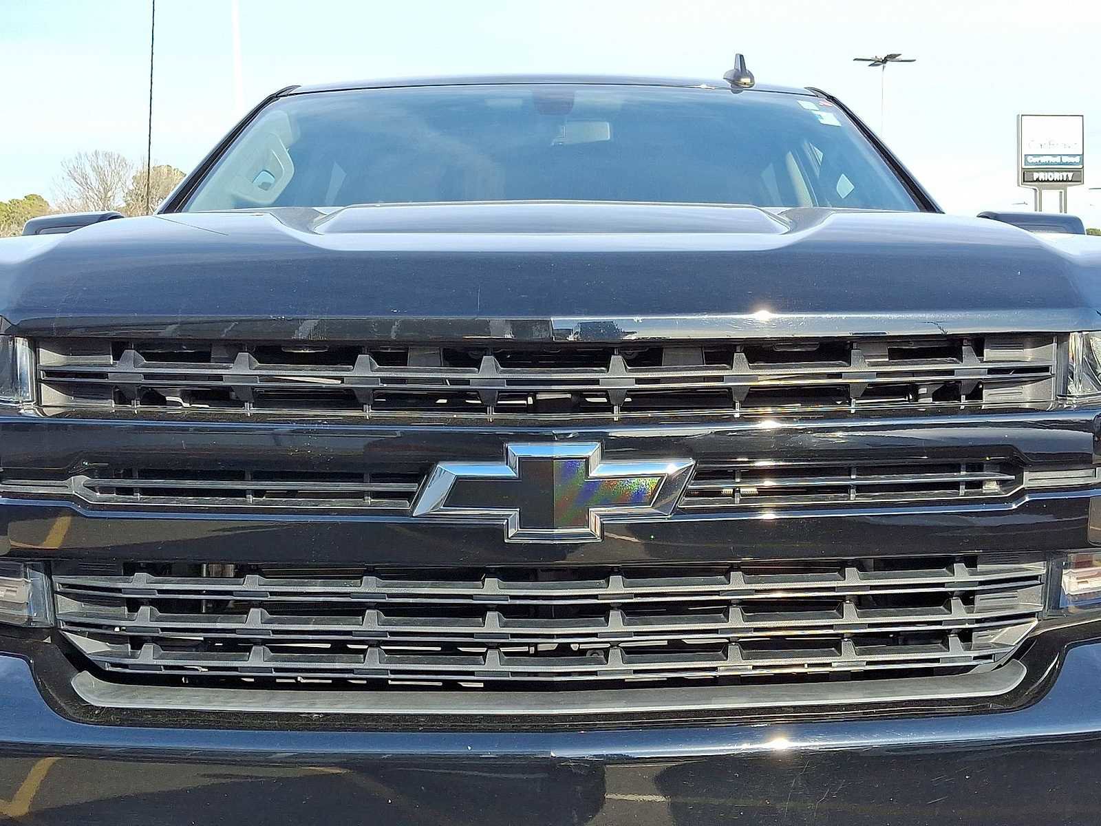 Used 2020 Chevrolet Silverado 1500 RST image 36