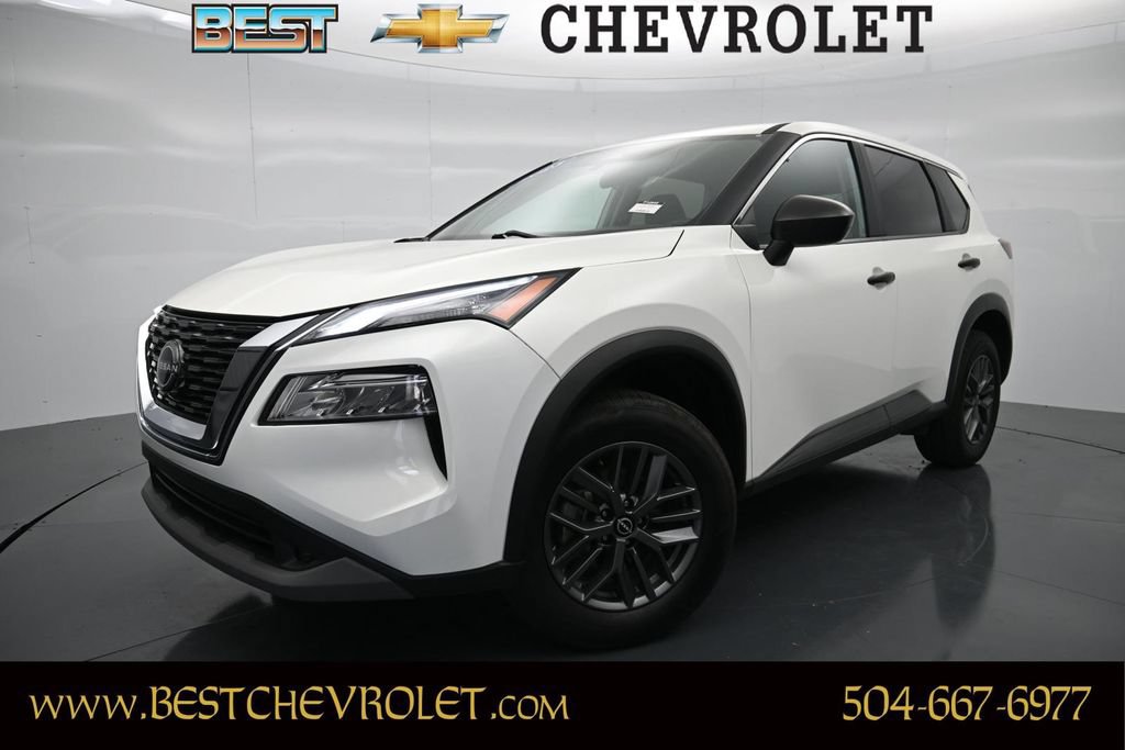 Used 2023 Nissan Rogue S FWD image 1