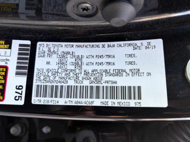 Used 2019 Toyota Tacoma SR5 AWD/4WD image 25