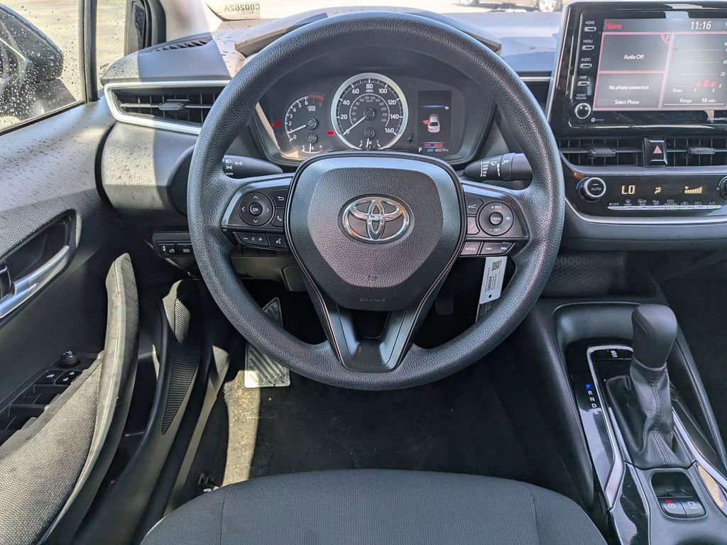Used 2021 Toyota Corolla LE image 18