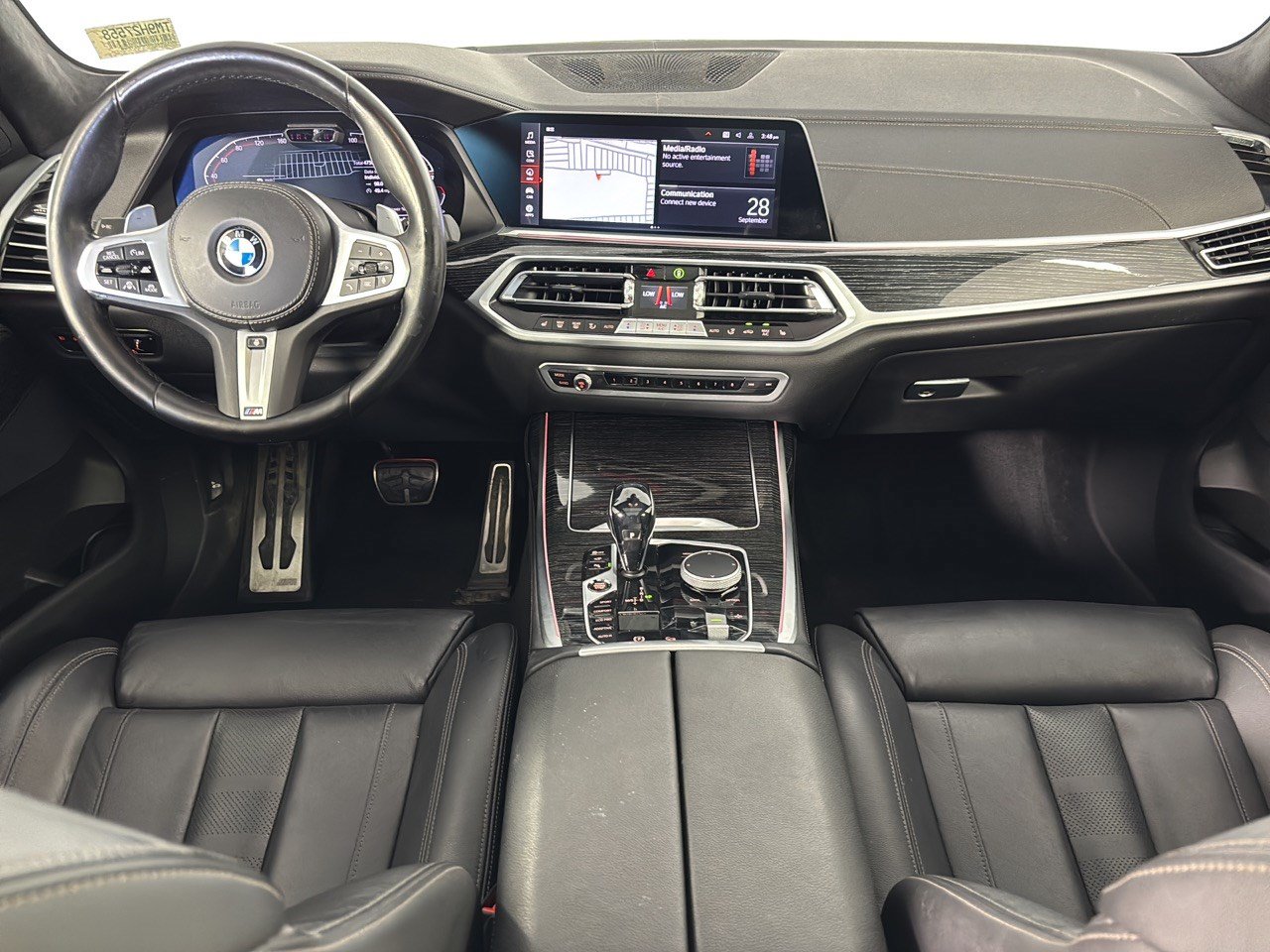 Used 2021 BMW X7 xDrive40i w/ M Sport Package AWD/4WD image 17