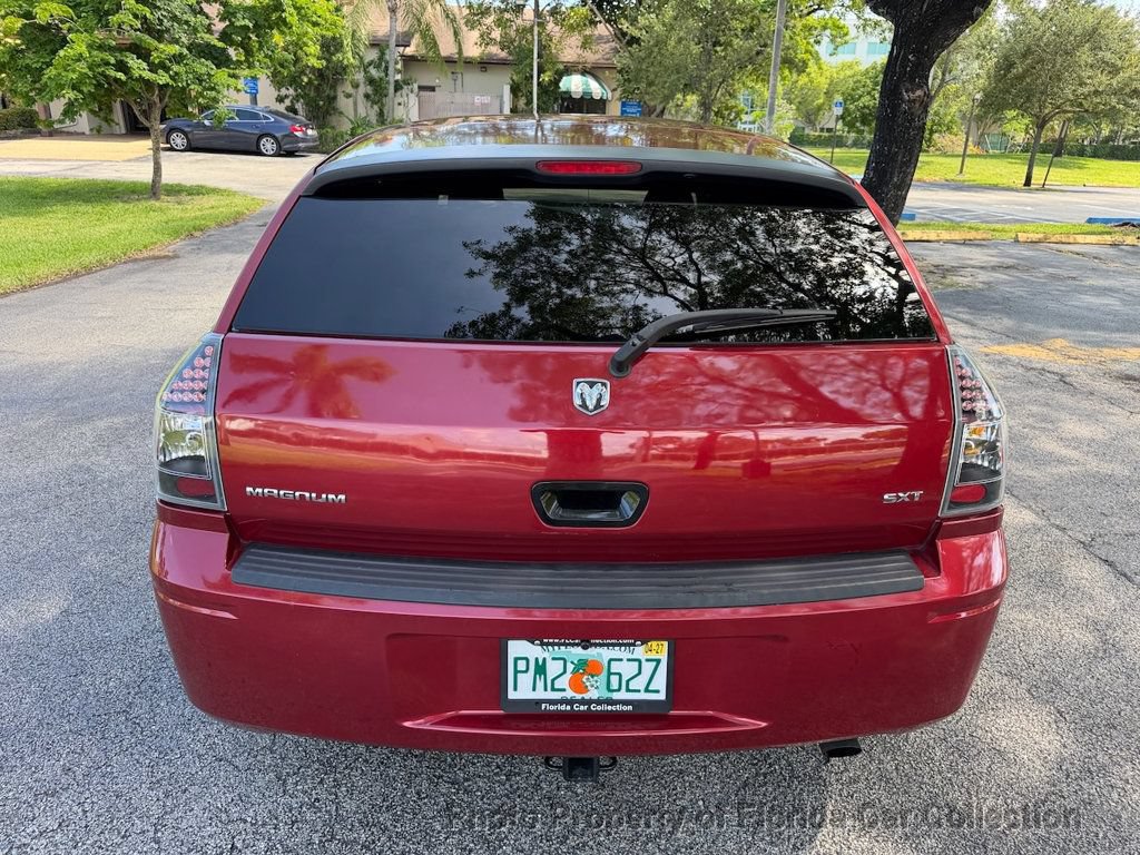 Used 2005 Dodge Magnum SE RWD image 24