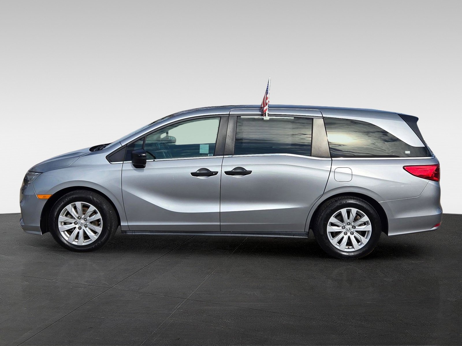 Used 2018 Honda Odyssey LX image 7