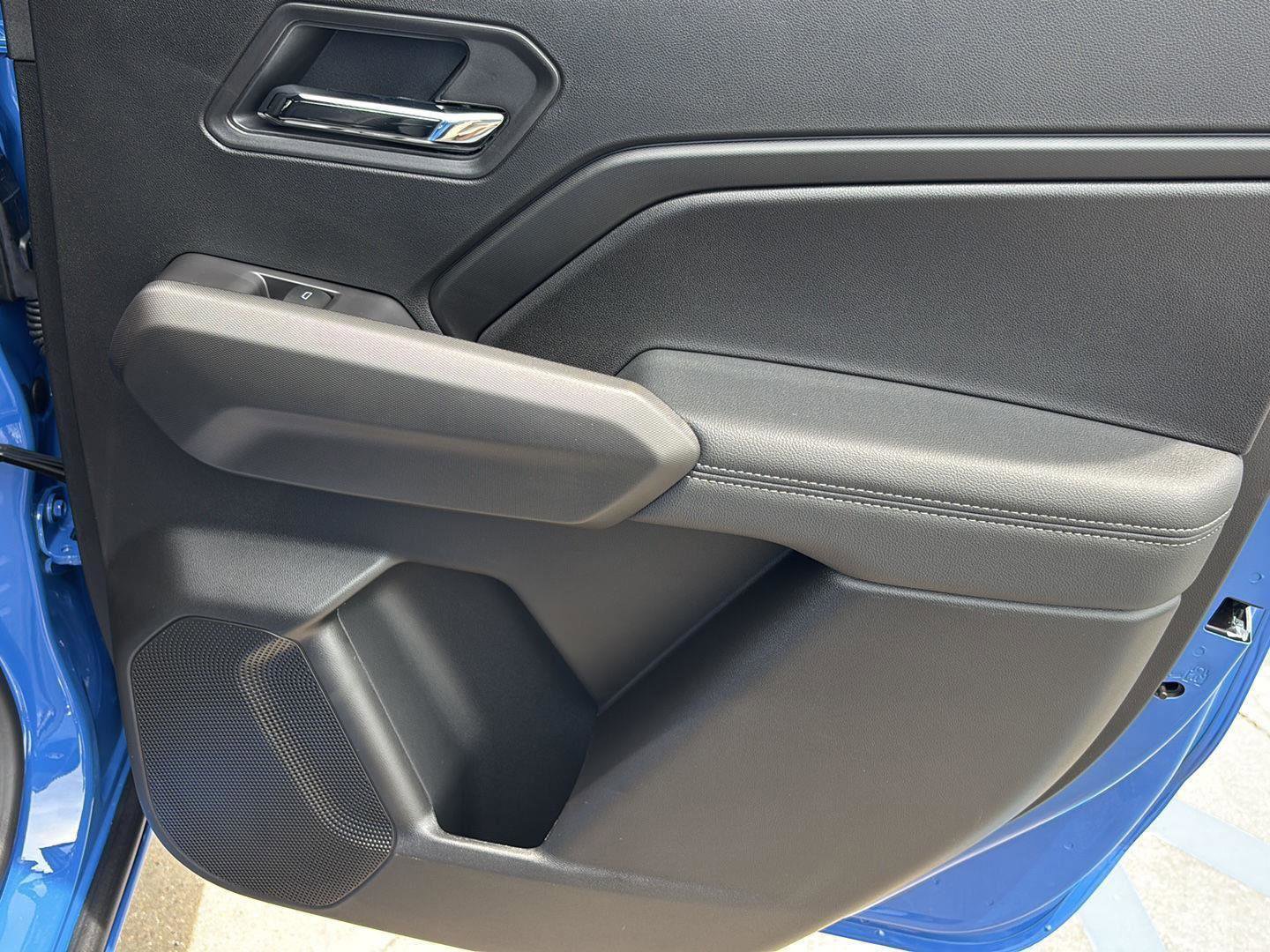 New 2025 GMC Canyon Elevation w/ Convenience Package image 21